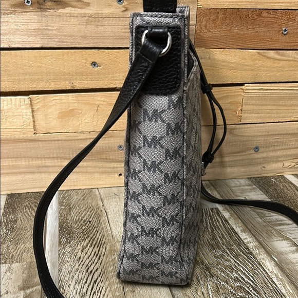 Michael Kors Gray and Black Crossbody Bag with Monogram Design - Picture 5 of 10